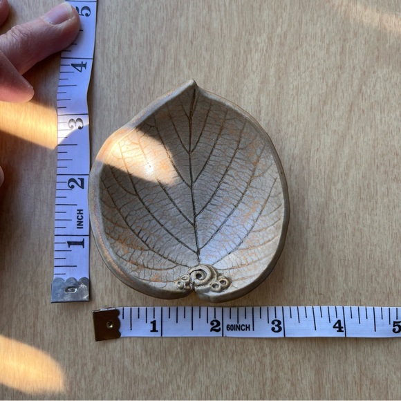Handmade Ceramic Pressed Leaf Bowl Dish By Annette Trujillo - Picture 14 of 15